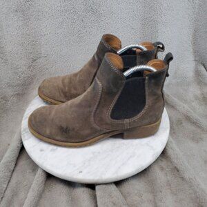Comfortiva Shoes Womens Size 6.5 Brown Suede Align Chelsea Boots